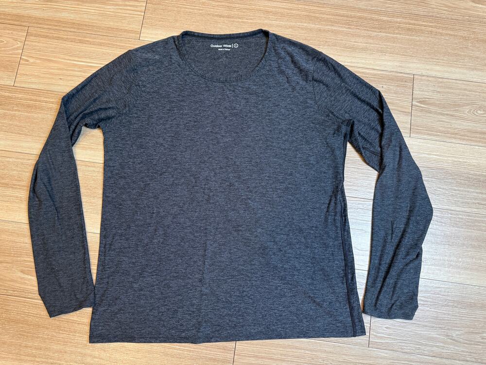 Outdoor Voices Size L Charcoal Heather Grey Long Sleeve Active Top Thumbholes